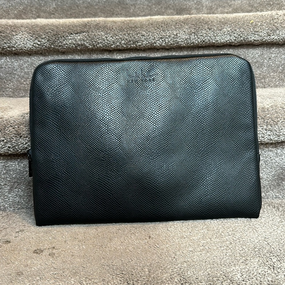 Nicole Miller Tablet Sleeve